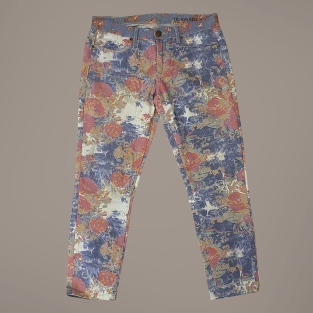 EUC BLANK NYC Floral Cropped Skinny Jeans